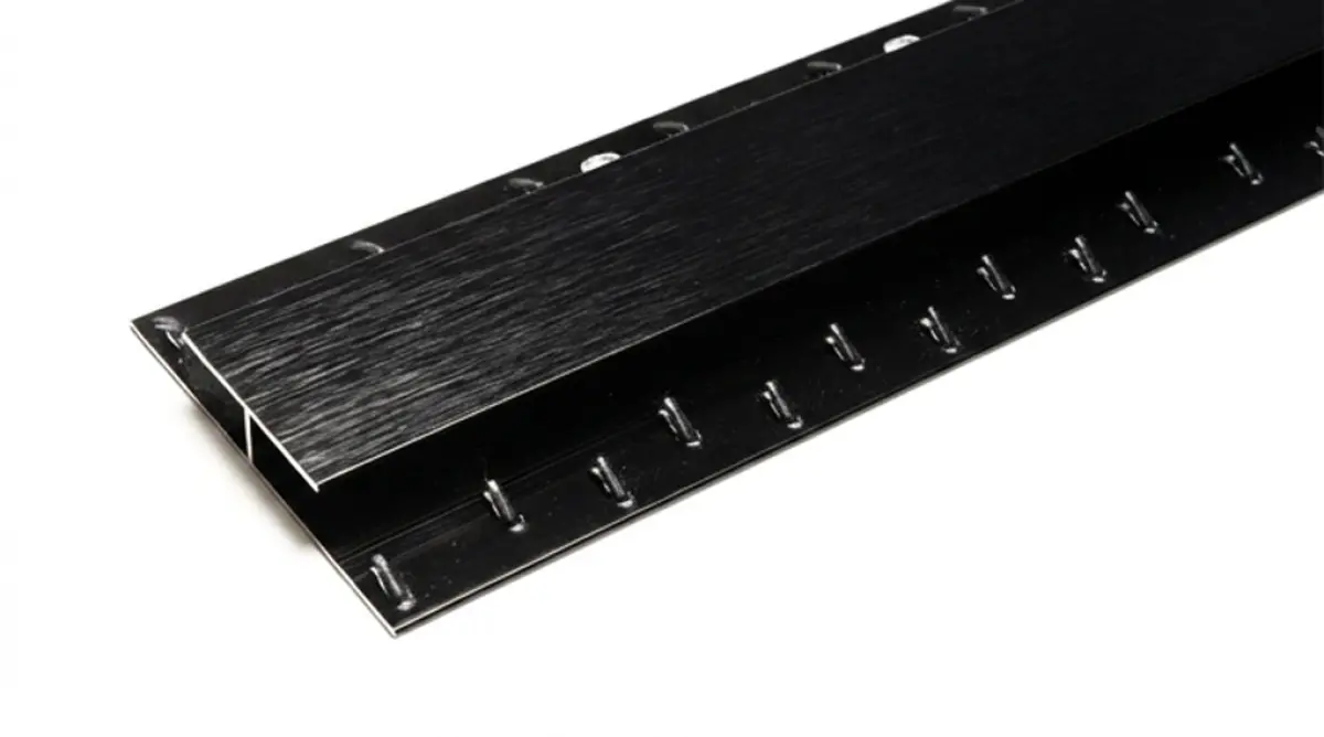 Premier Dual Edge brushed black metal 15 x 0,90 m.