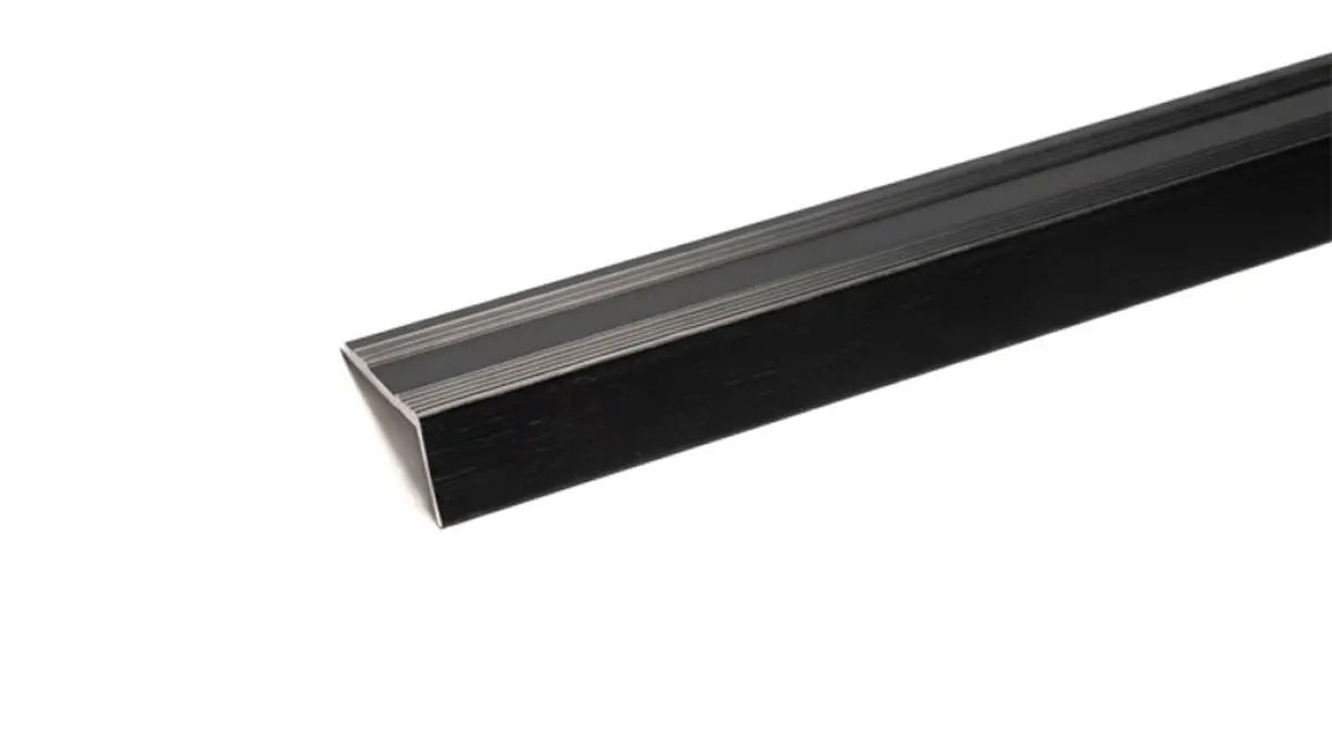 Premier Nosing 9 mm stick down brushed steel nickel 5 x 2,70 m.