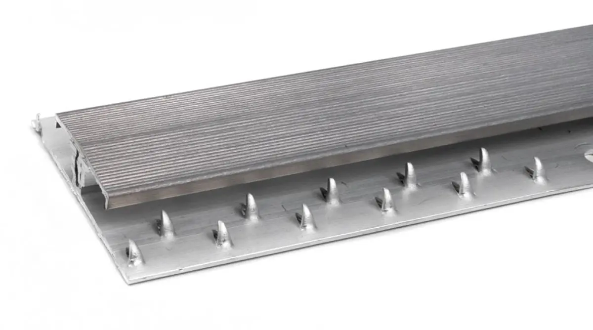 Aluminum double strip with cap 7 mm brushed nickel