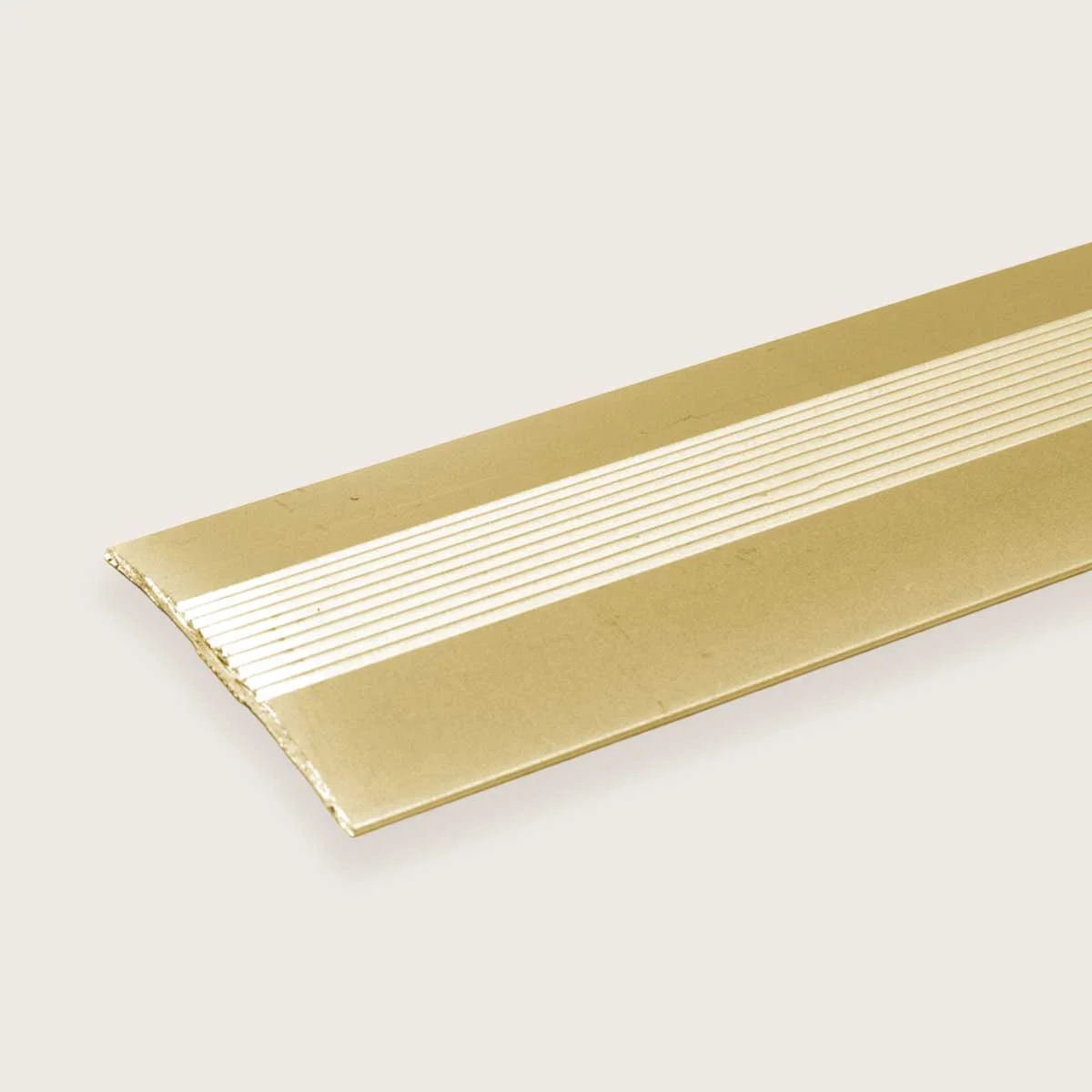 Naadafdekstrip, profiel wat bedoeld is om naden af te dekken