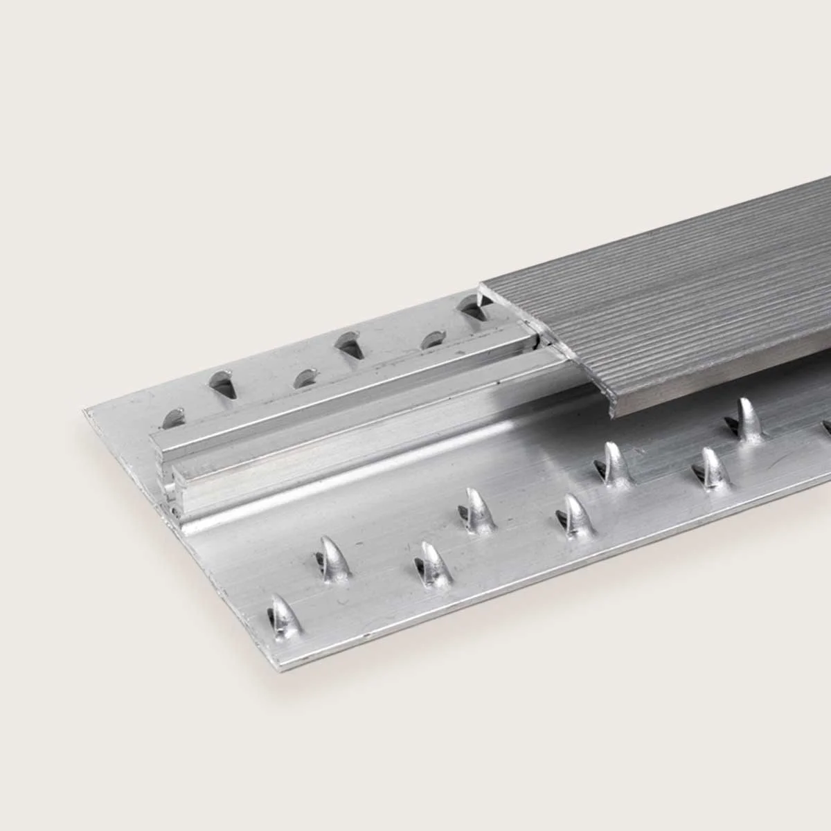 Varistrip, bedoeld om 2 tapijten naast elkaar te leggen